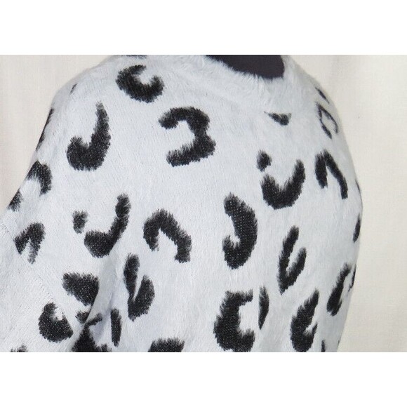 Debut Gray Leopard Print Faux Mohair Shaggy Long Sleeve Sweater Plus Size 3X - Picture 3 of 9